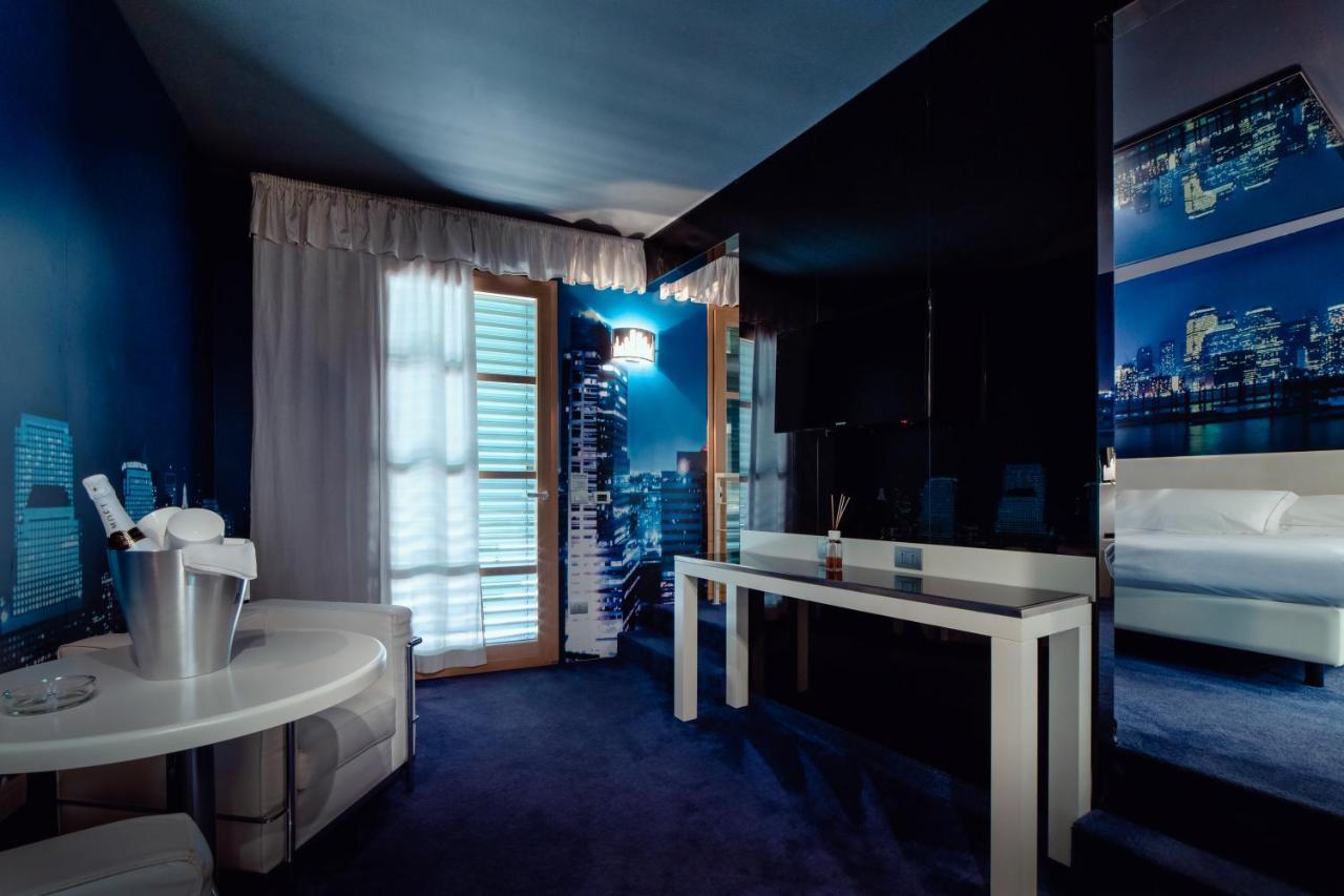 Motel Hotel Piranha Cameriano Ngoại thất bức ảnh