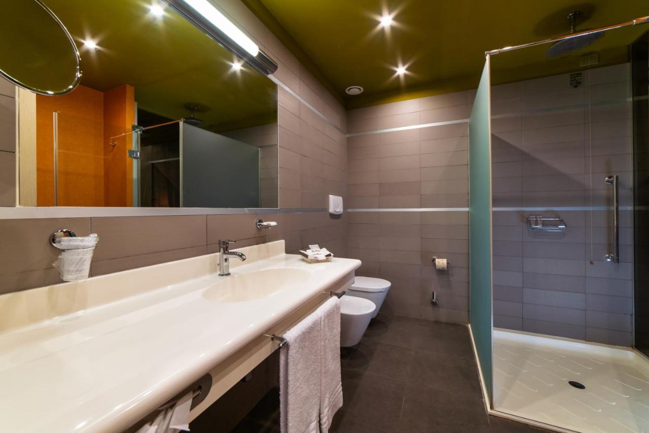 Motel Hotel Piranha Cameriano Ngoại thất bức ảnh