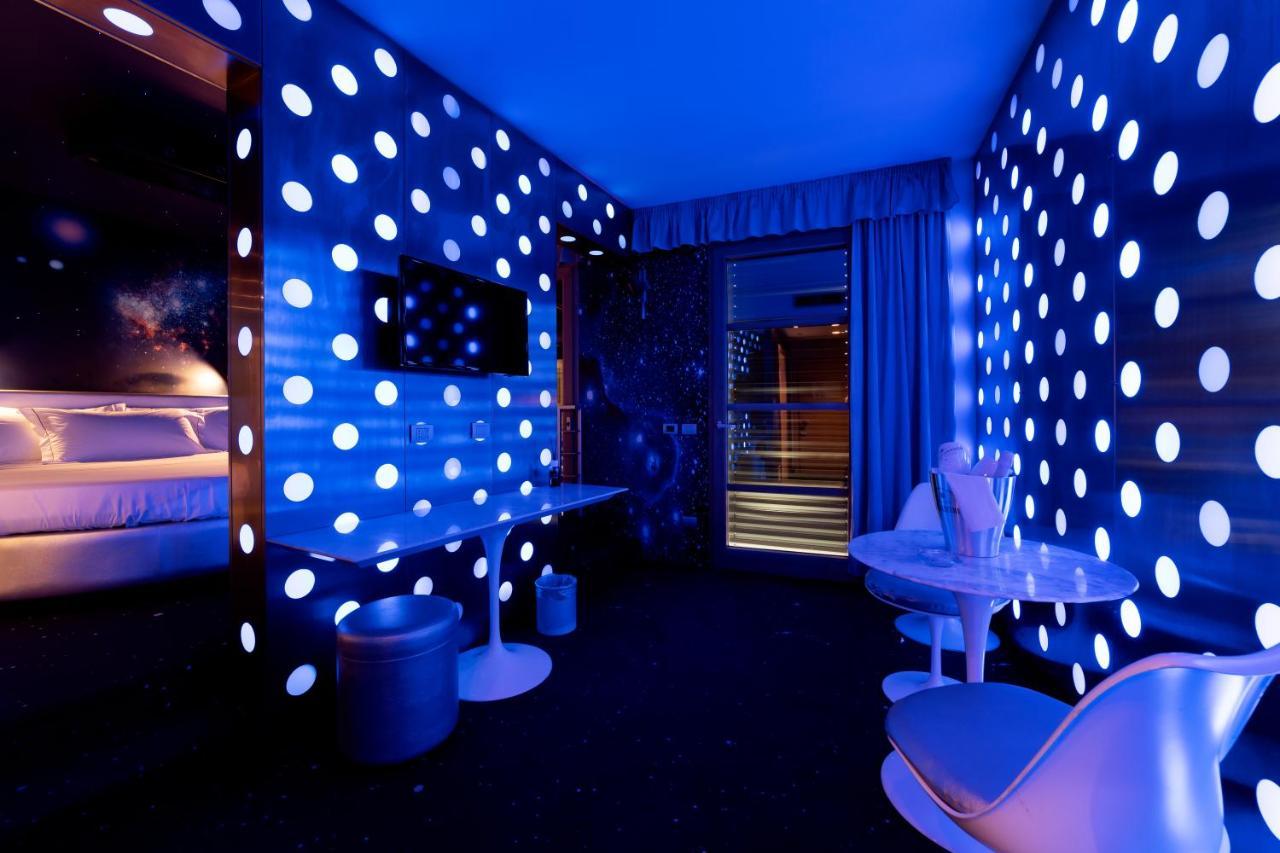 Motel Hotel Piranha Cameriano Ngoại thất bức ảnh