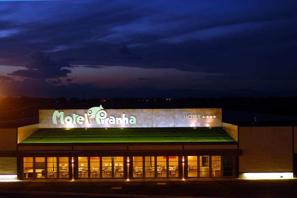 Motel Hotel Piranha Cameriano Ngoại thất bức ảnh